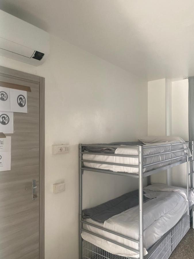 Mrhostel Milano Екстериор снимка