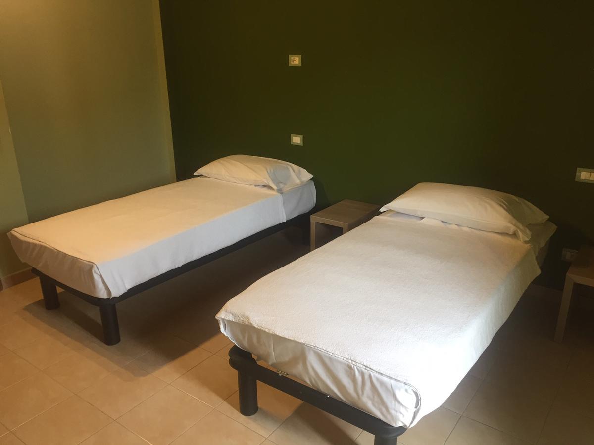 Mrhostel Milano Екстериор снимка