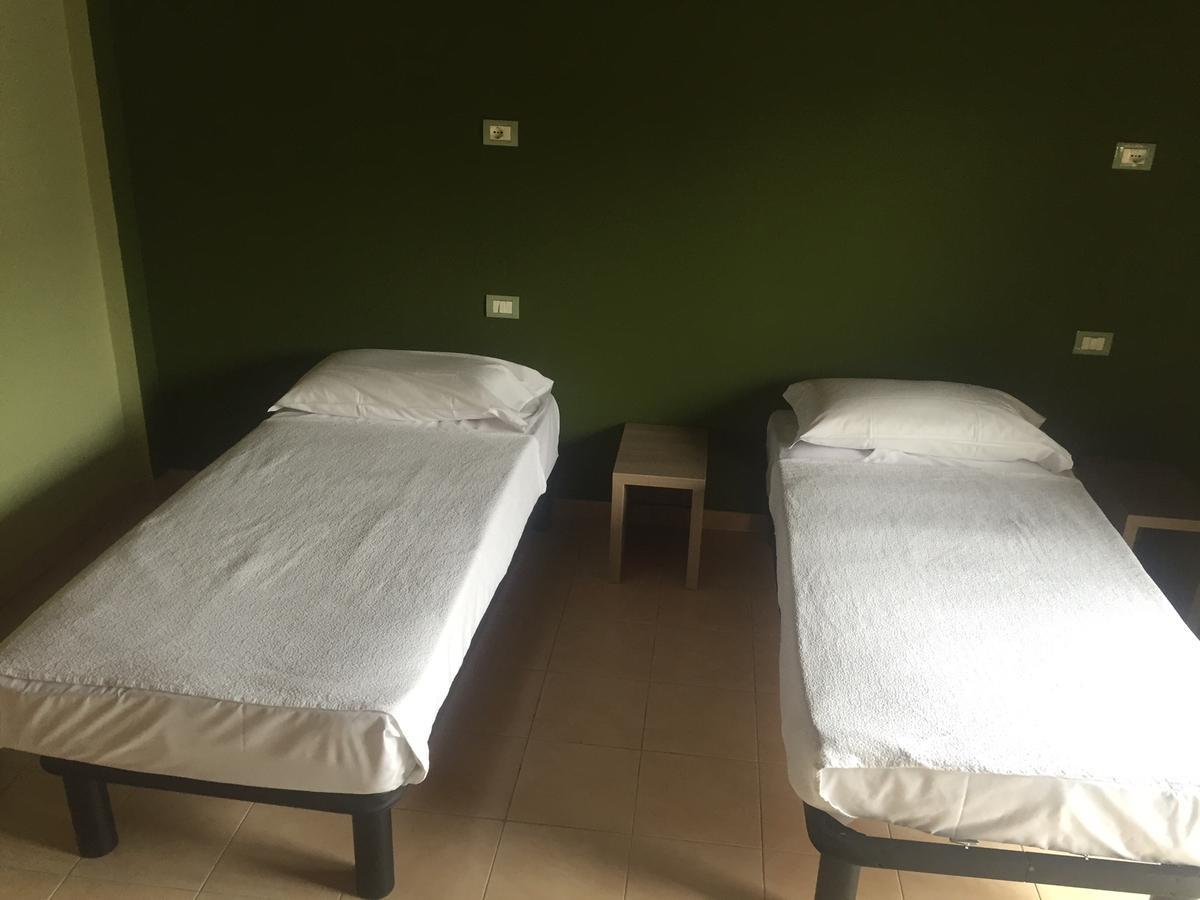 Mrhostel Milano Екстериор снимка